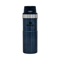 Stanley - Trigger-Action Travel Mug 0,47L 18 Stanley - Trigger-Action Travel Mug 0,47L -Nordisko Butik Stanley 46 0131 Trigger Action Travel Mug 0.47L nightfall.w610.h610.fill